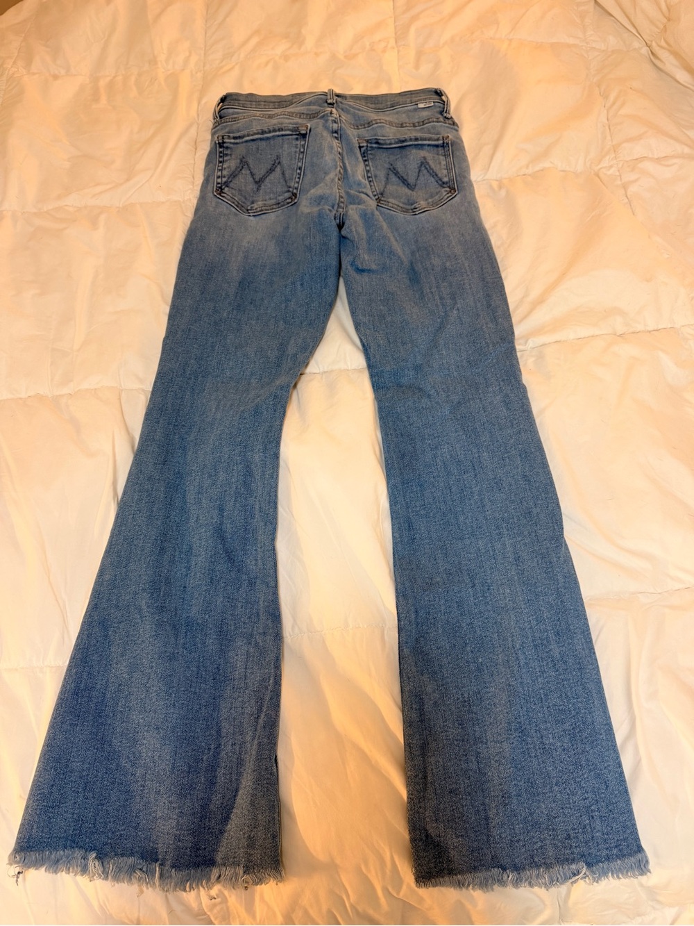 MOTHER The Weekender Fray Flare Jeans, Size 28 - Picture 4 of 8